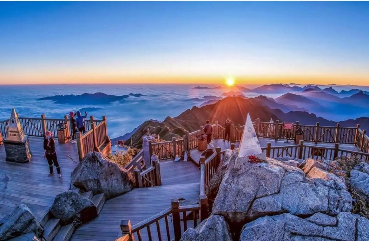 Nhat Sapa Hostel Экстерьер фото